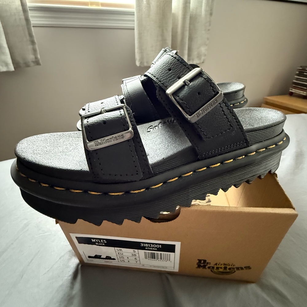 Dr. Martens Myles platform slide sandals Size: 7